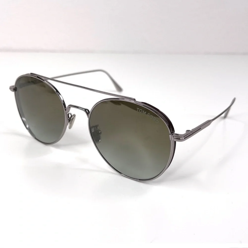 TOM FORD Declan Sunglasses Shiny Light Ruthenium / Green FT0826-F Made in Italy